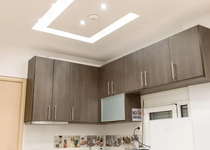 Apartment Modern Steps From Shops & Center Thessaloniki