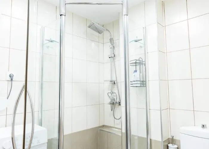 Apartment Modern Steps From Shops & Center Thessaloniki