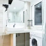 Modern Steps From Shops & Center Апартаменты Салоники