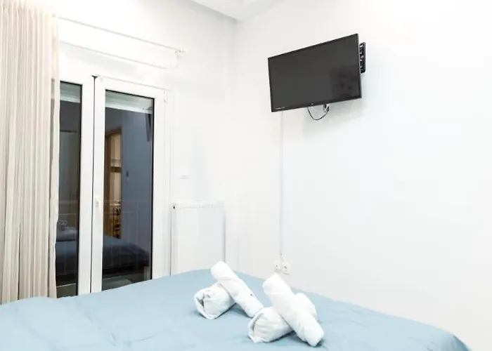 Appartement Modern Steps From Shops & Center